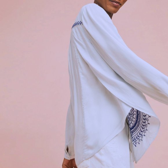 NWOT Anthropologie Iris Embroidered Buttondown - Picture 3 of 6